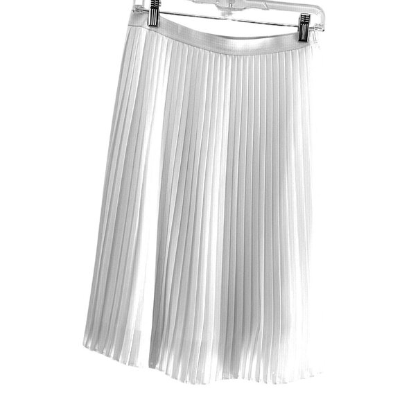 Grace Elements Size S Pleated Pull On Skirt White - Flowy & Fabulous Twirling - Picture 9 of 11